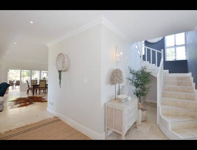 4 BEDROOM HOUSE FOR SALE IN PEARL BAY